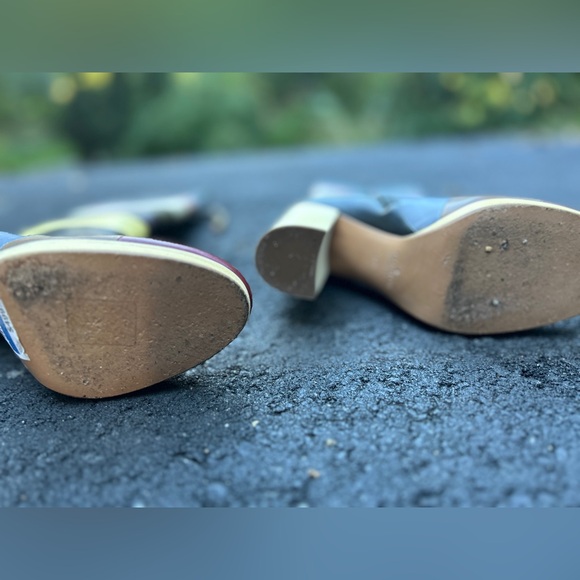 *RARE* Valentino Garvani Striped Leather Boots - Picture 6 of 7